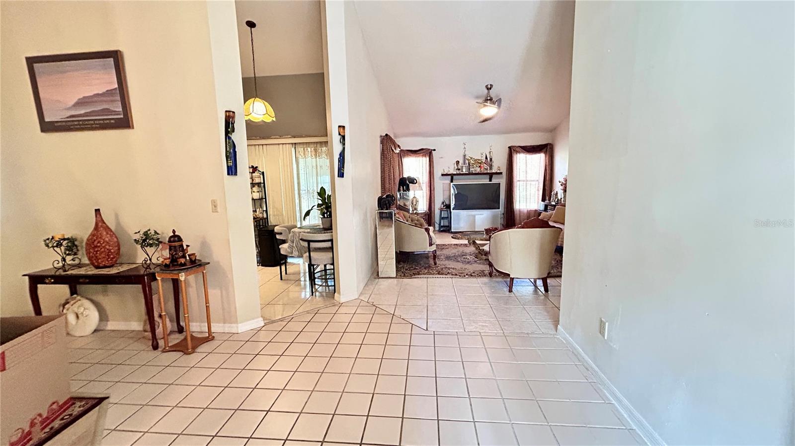 Image 4 of 23 For 915 Elmont Street Nw