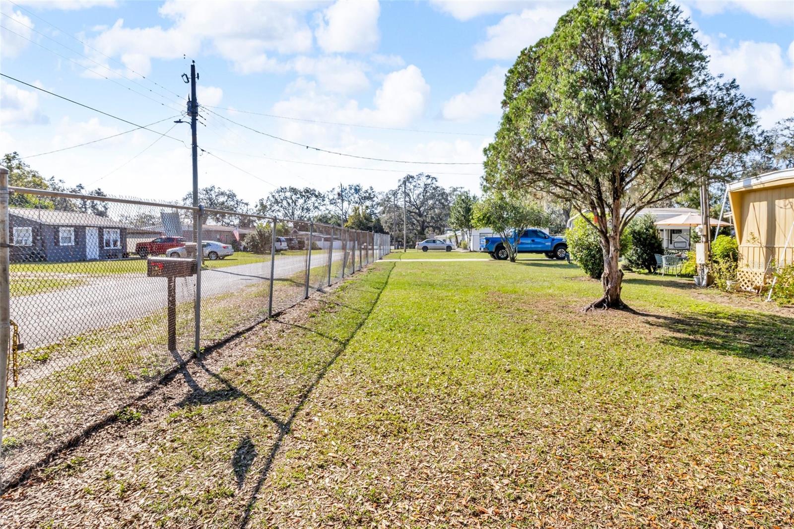 Image 8 of 13 For Sharewood Drive
