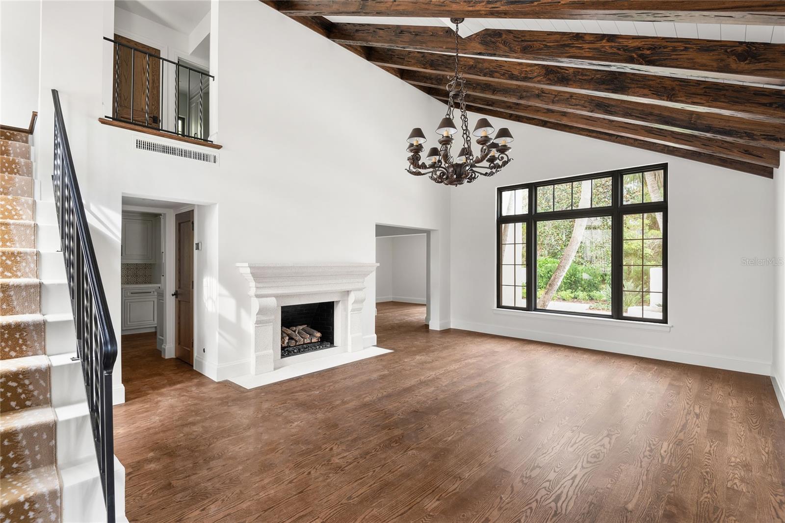 Image 9 of 50 For 909 Seminole Drive