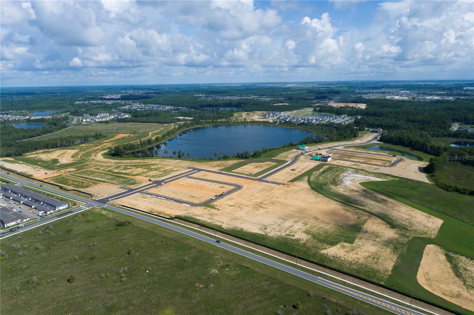 Image 13 of 20 For 16880 Muskgrass Drive