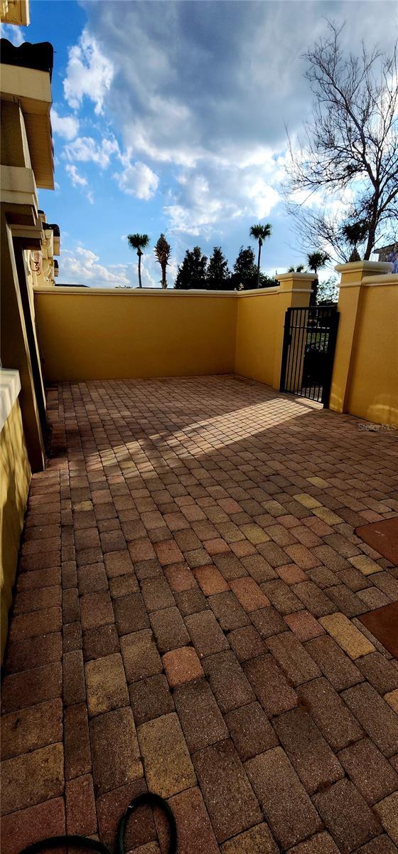Image 8 of 29 For 2834 Bella Vista Drive