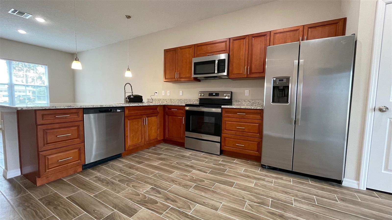 Image 11 of 23 For 711 Mink Court