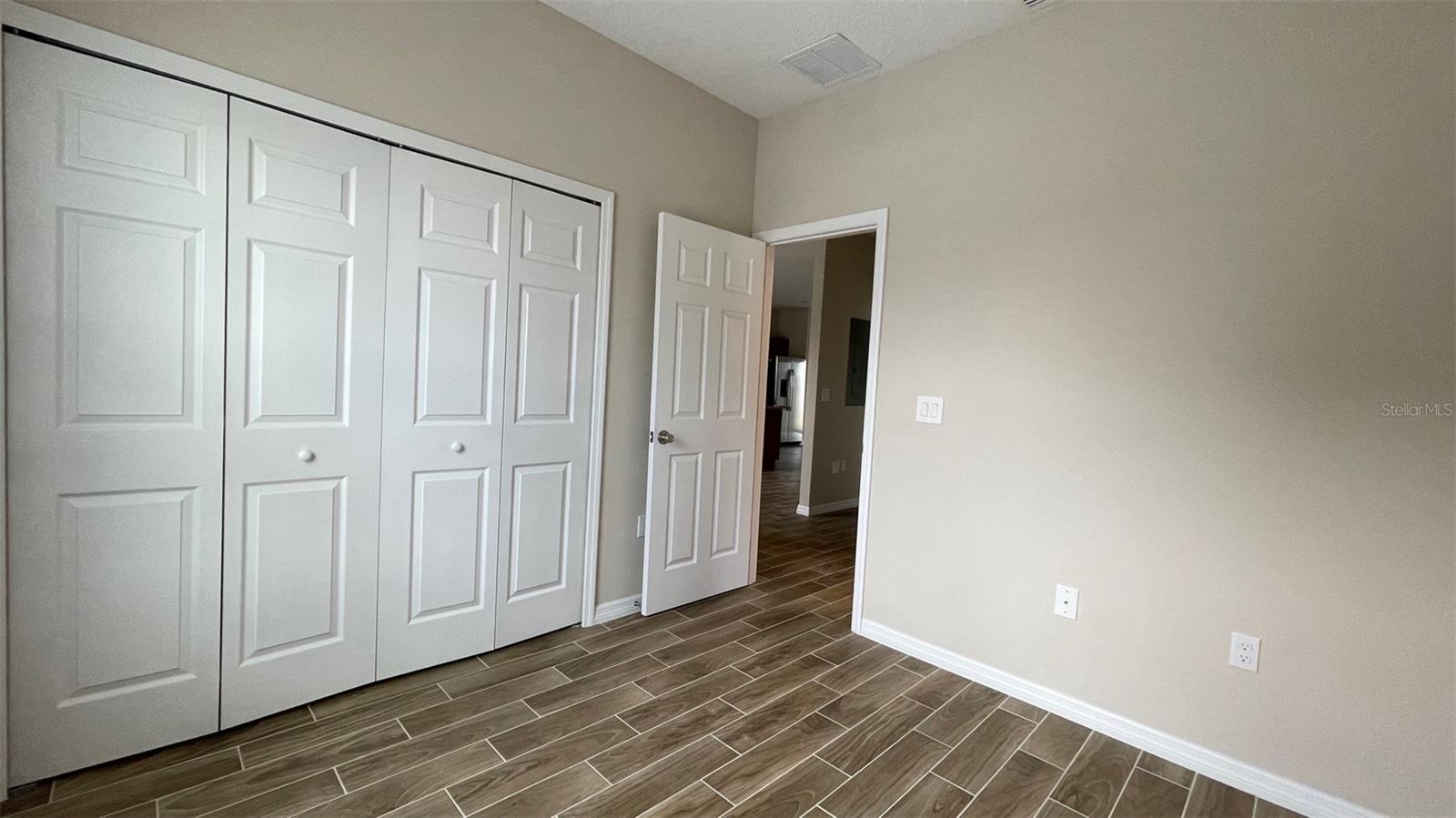 Image 4 of 23 For 711 Mink Court