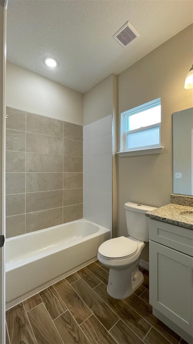 Image 5 of 23 For 711 Mink Court