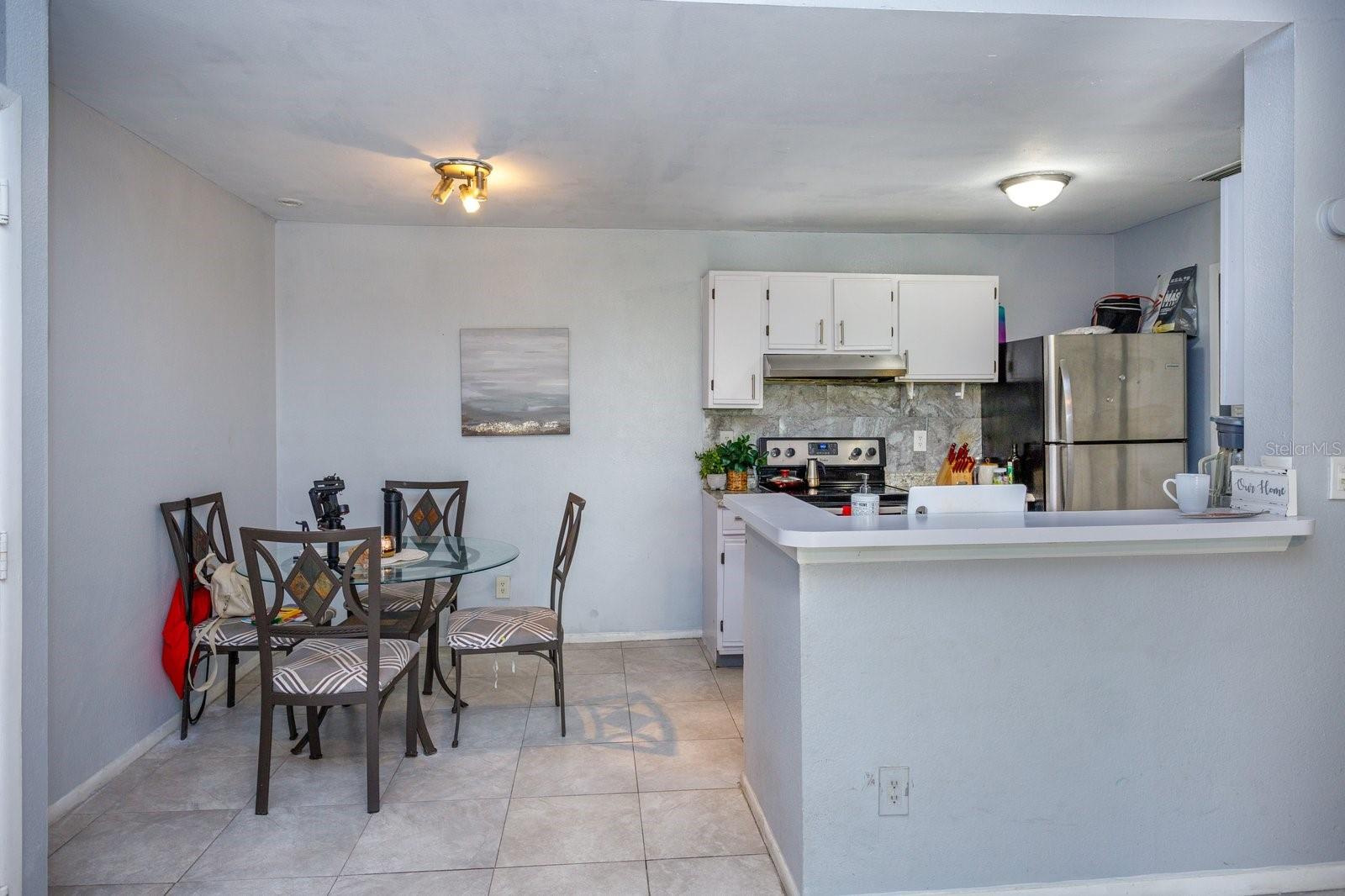 Image 4 of 13 For 2060 Cascades Blvd  302