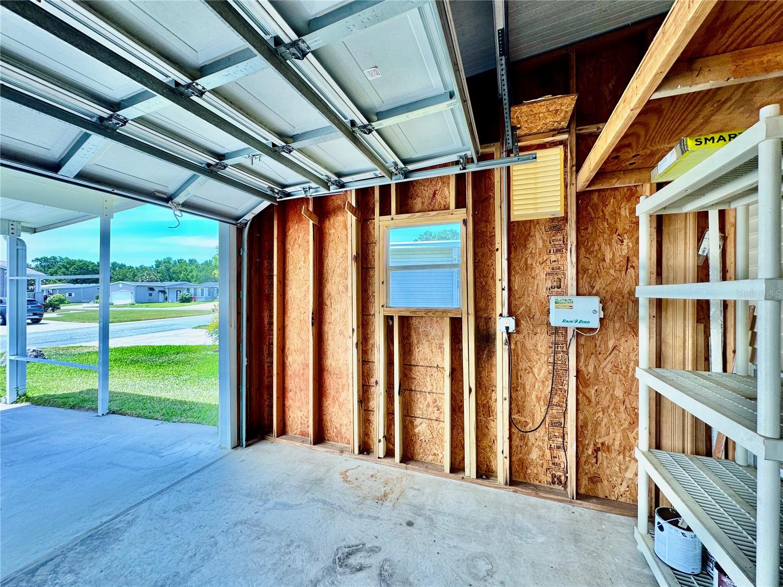 Image 41 of 49 For 2737 Lake Grassmere Court 899