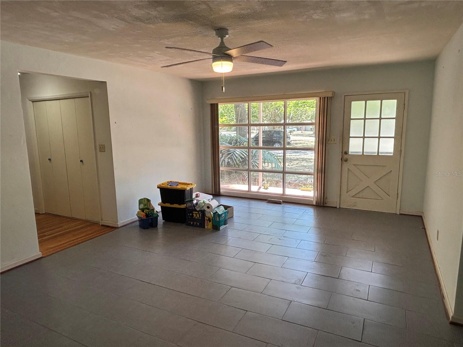 Image 2 of 41 For 22 Poinsettia Drive