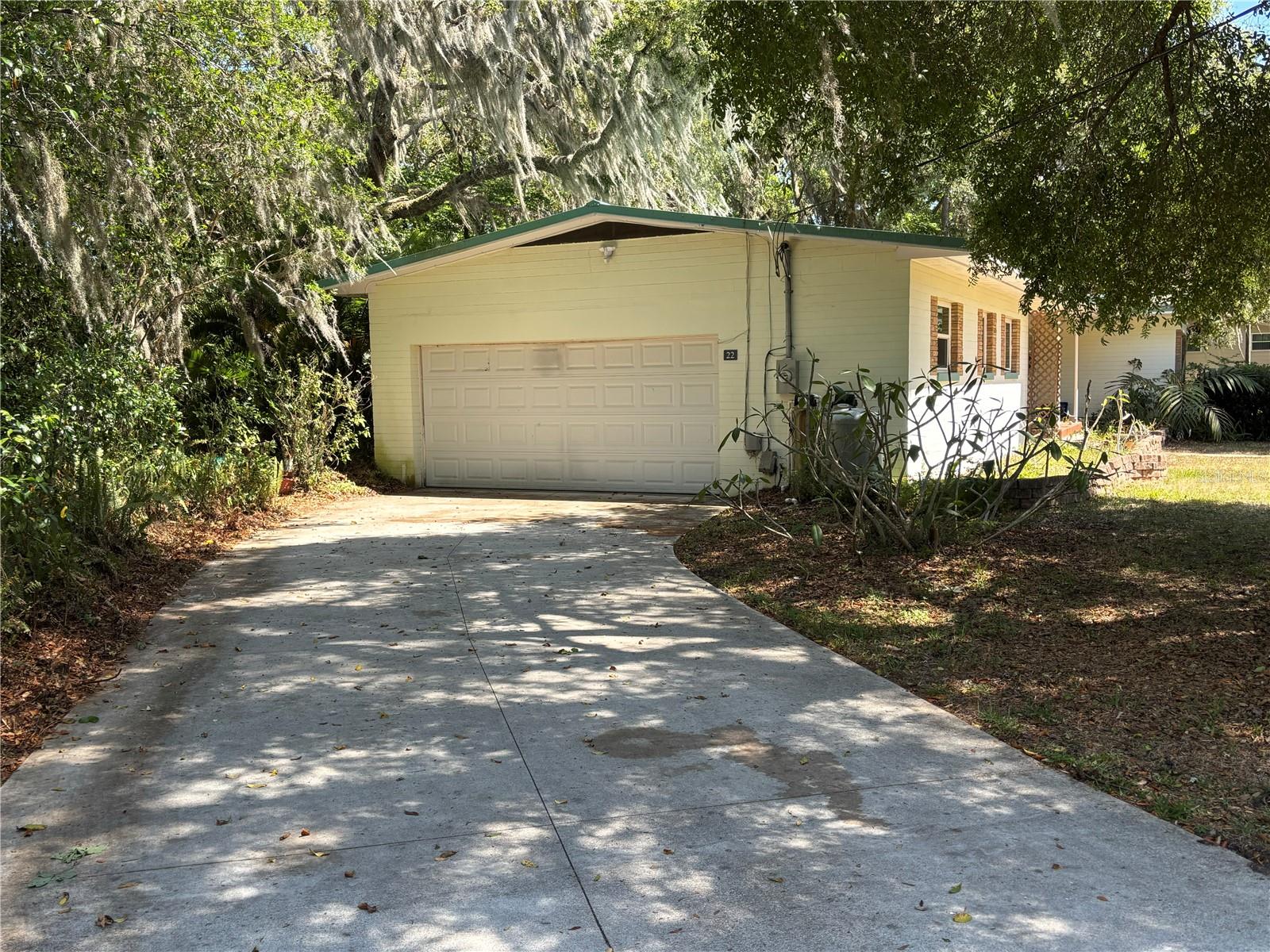 Image 27 of 41 For 22 Poinsettia Drive