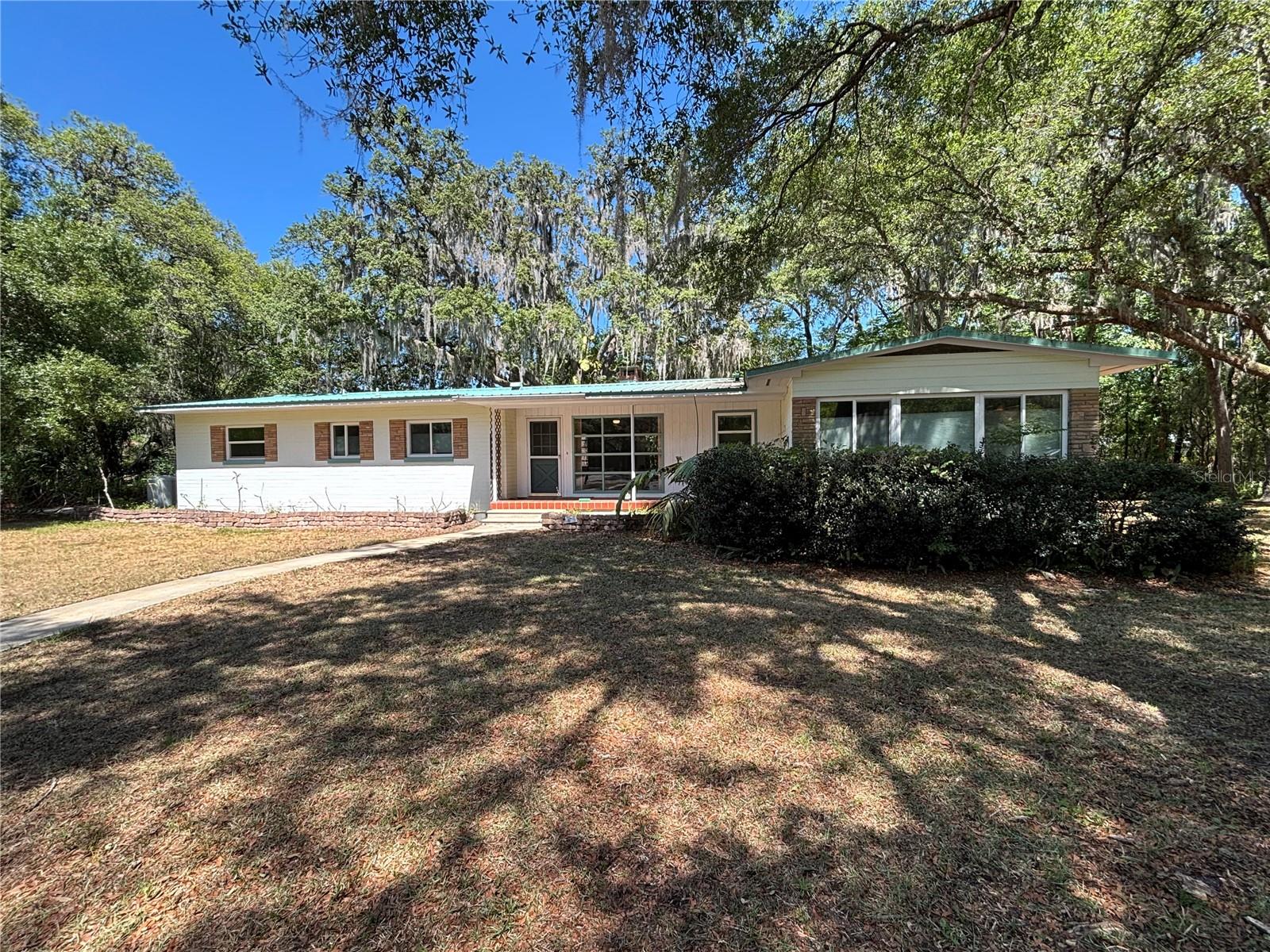 Image 32 of 41 For 22 Poinsettia Drive