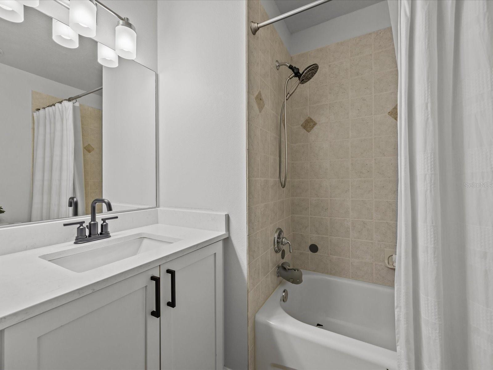 Image 18 of 33 For 945 Fern Creek Avenue 3