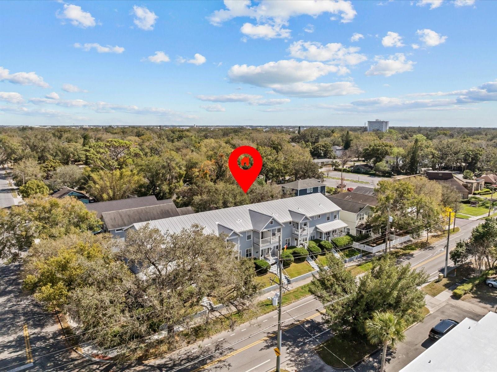 Image 26 of 33 For 945 Fern Creek Avenue 3