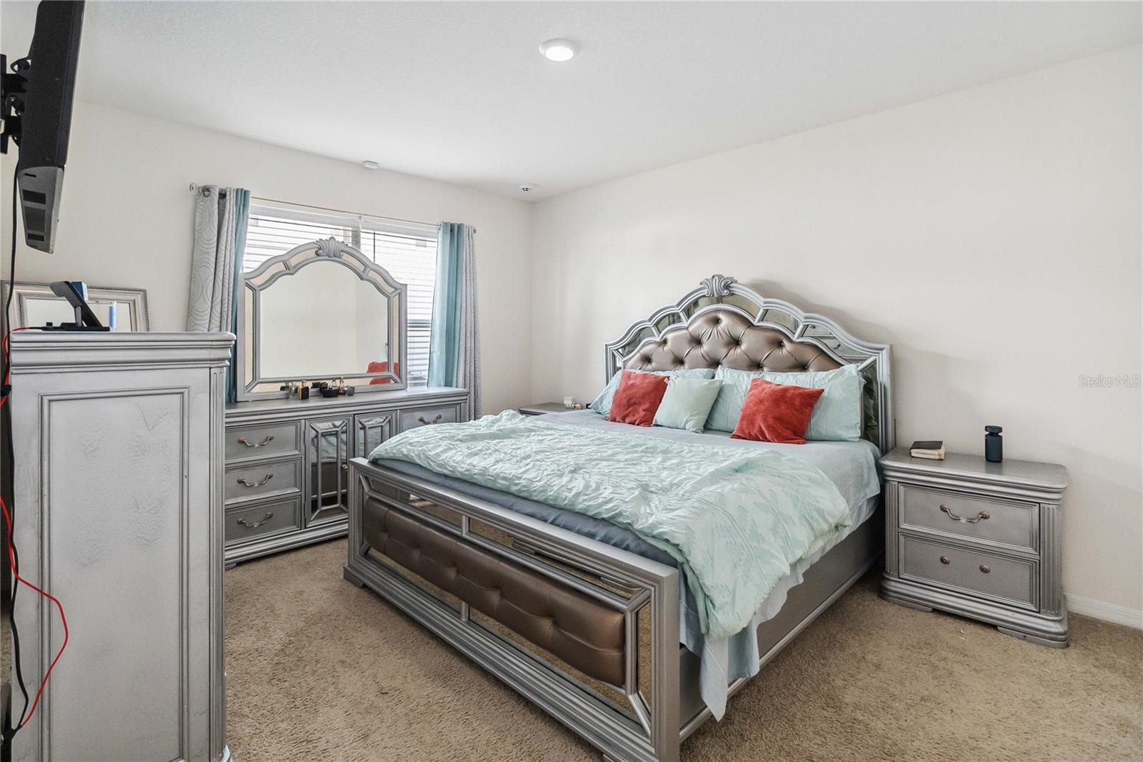 Image 15 of 35 For 9537 Black Walnut Drive