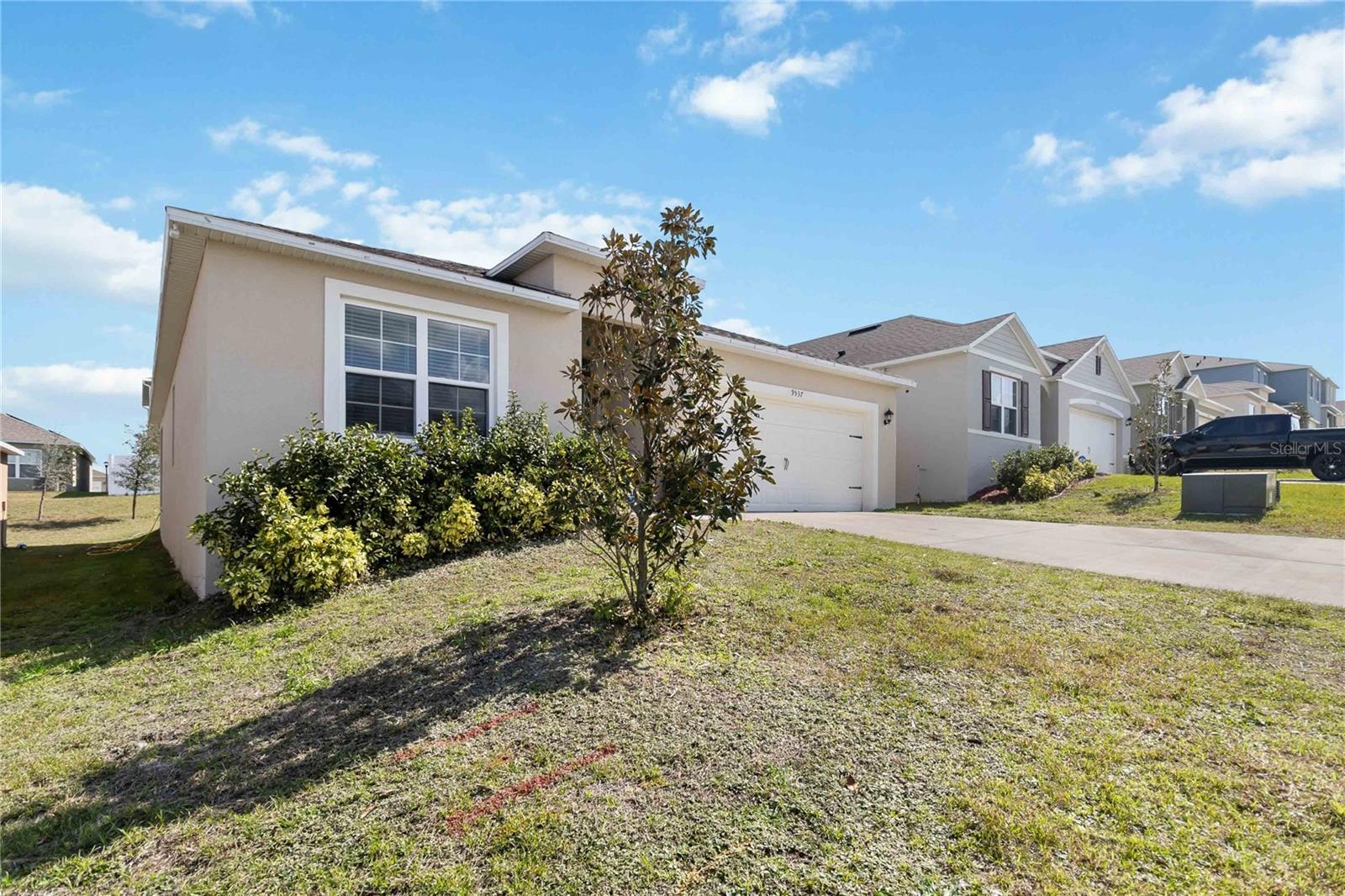 Image 6 of 35 For 9537 Black Walnut Drive