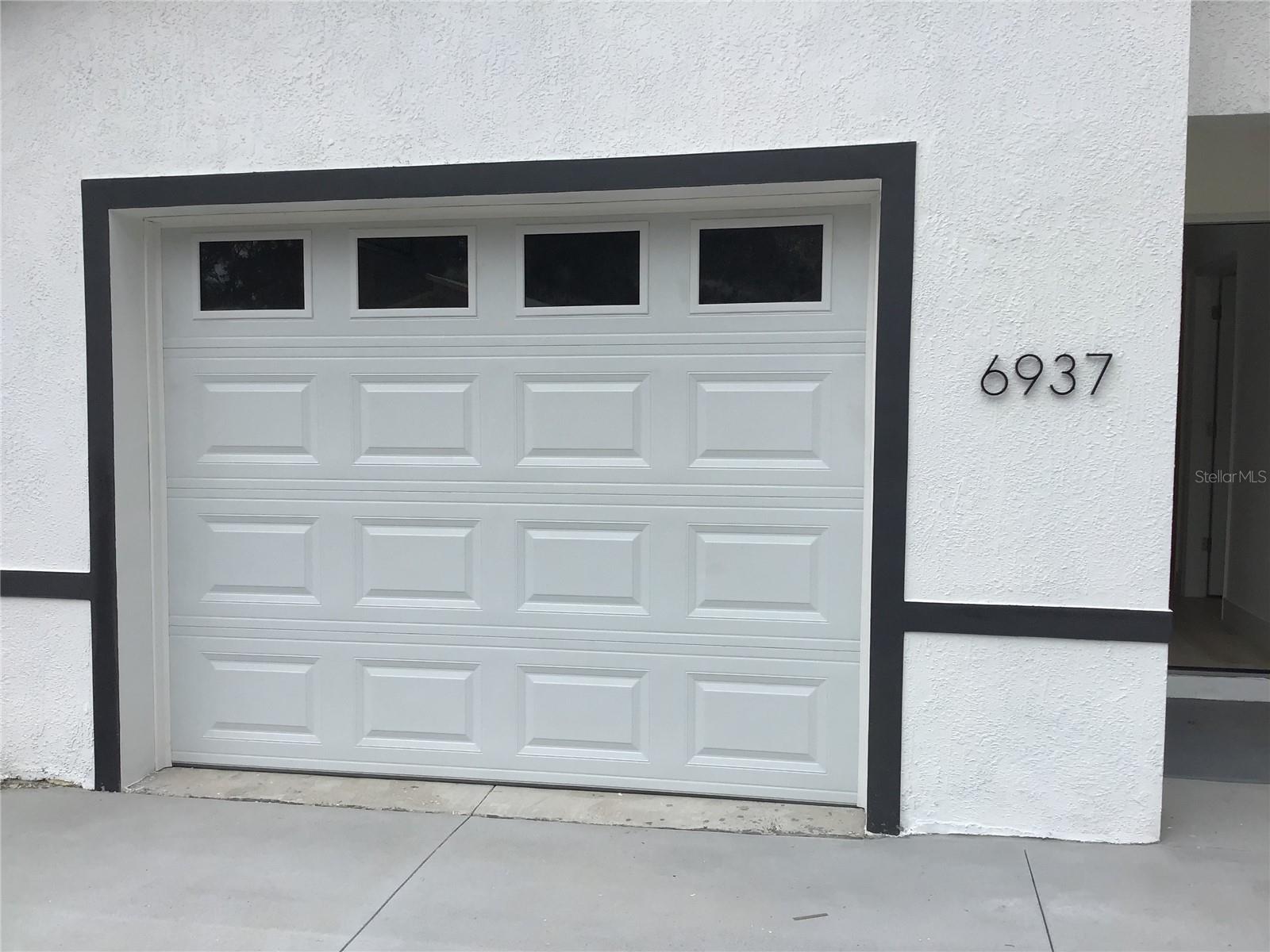 Image 3 of 27 For 6937 23 Avenue