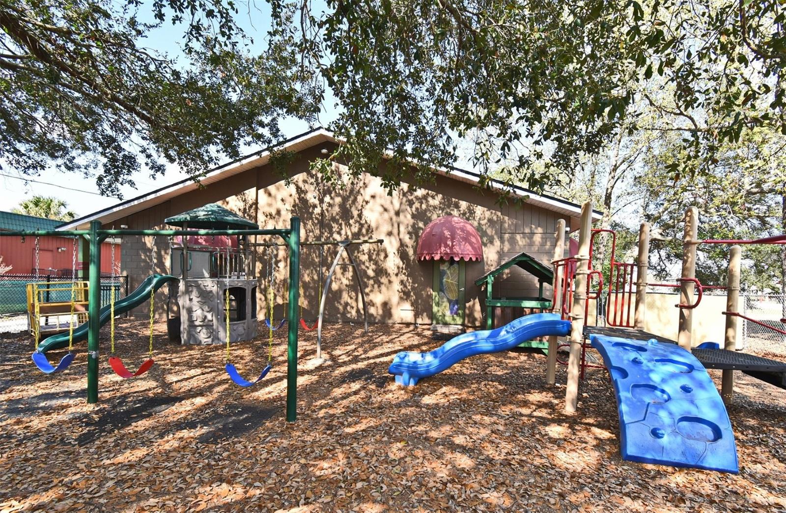 Image 11 of 53 For 7651 Valencia College Lane