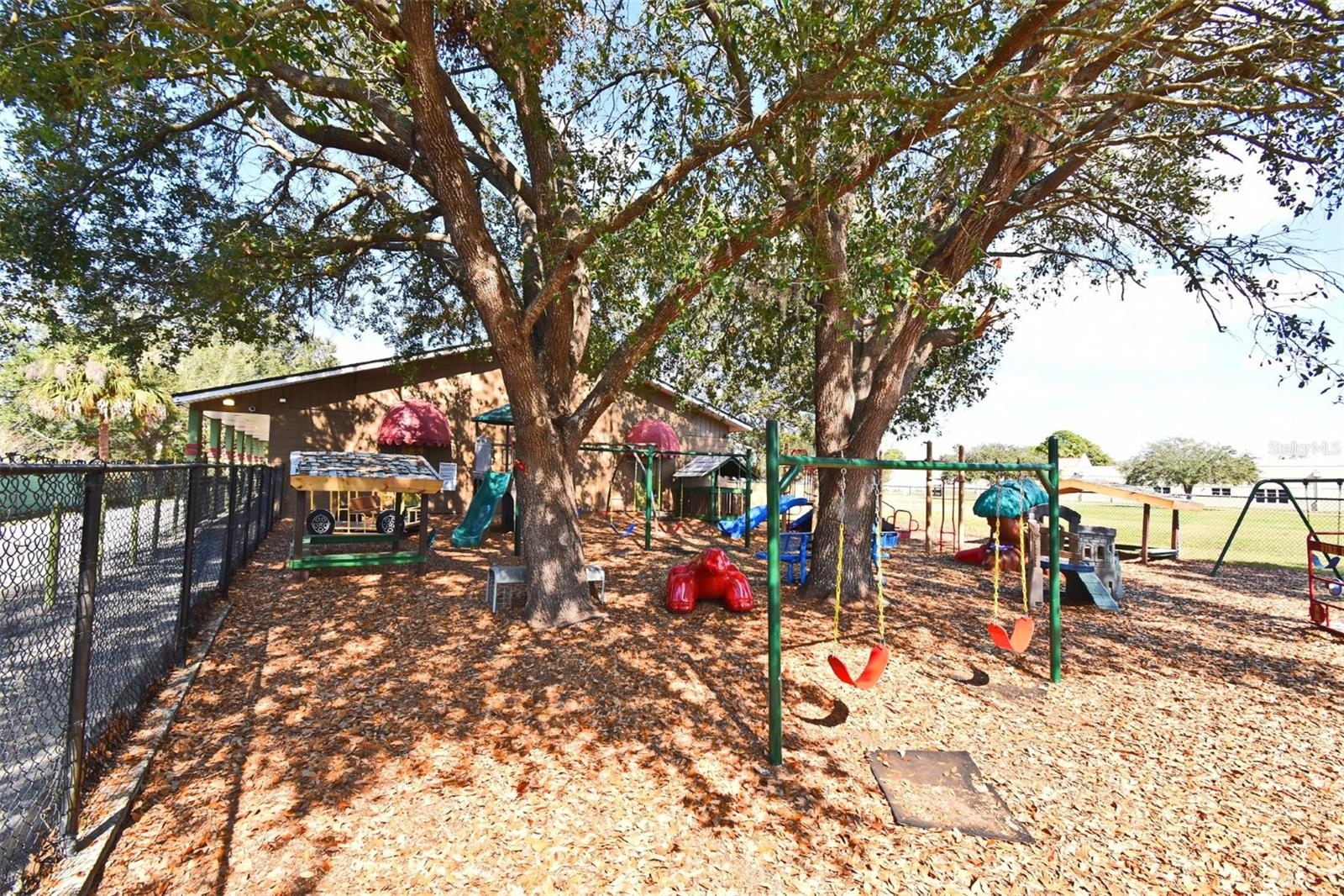 Image 14 of 53 For 7651 Valencia College Lane