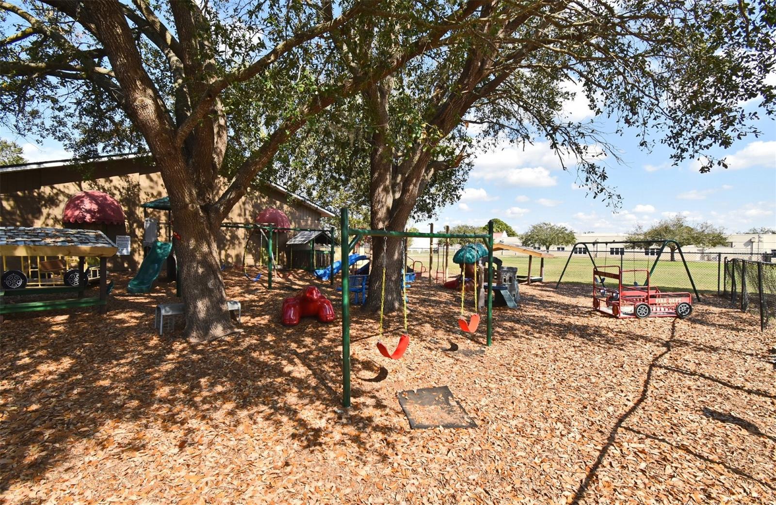 Image 15 of 53 For 7651 Valencia College Lane