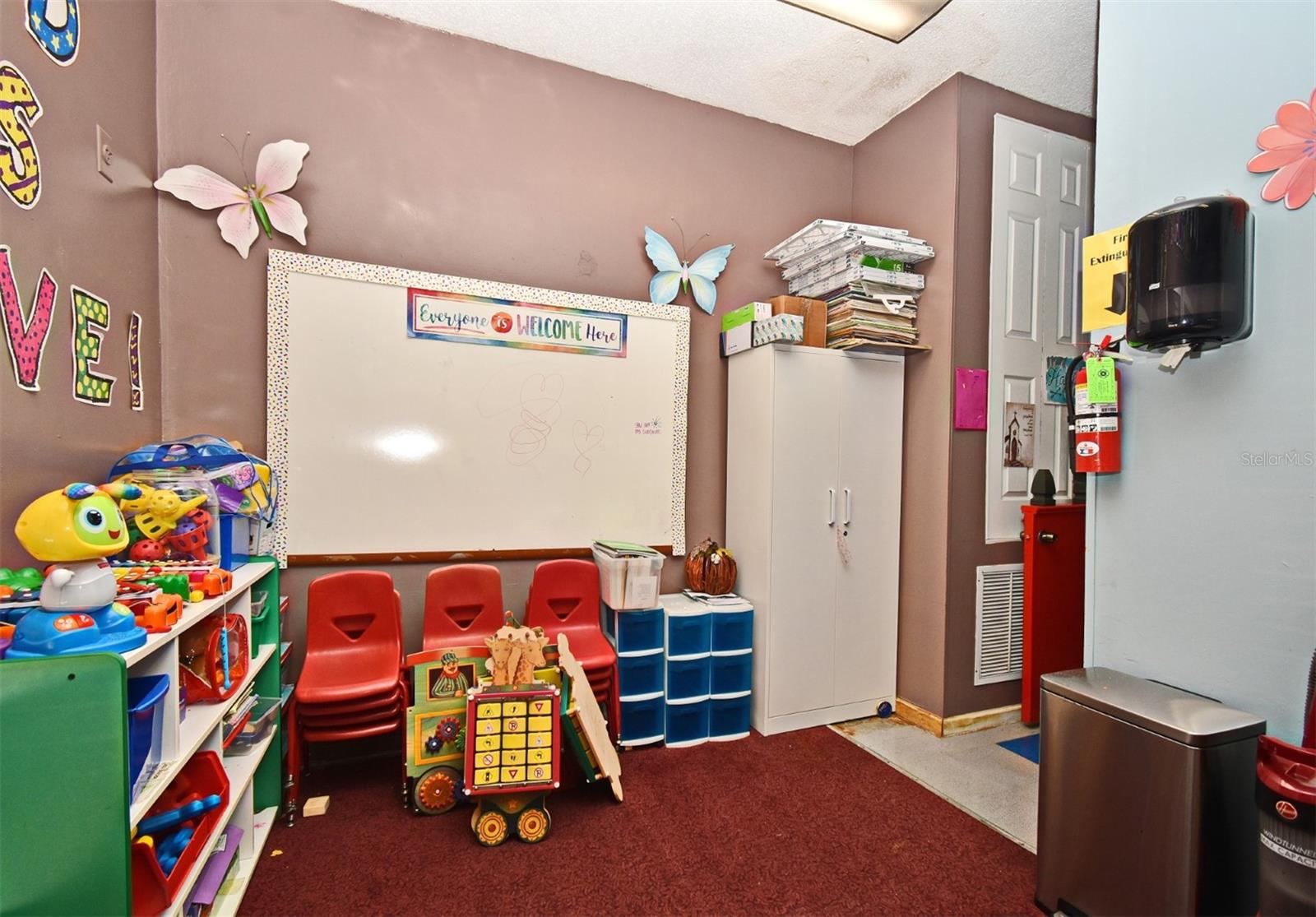 Image 34 of 53 For 7651 Valencia College Lane
