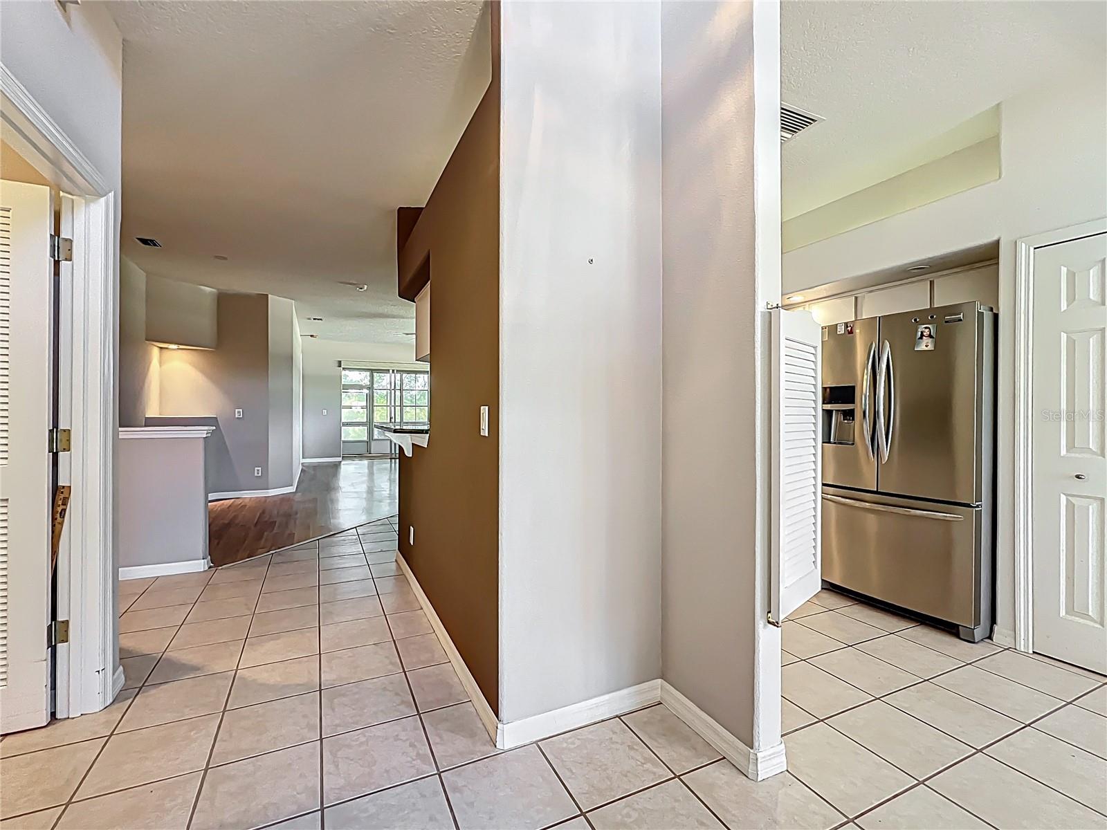 Image 6 of 53 For 21636 King Henry Avenue