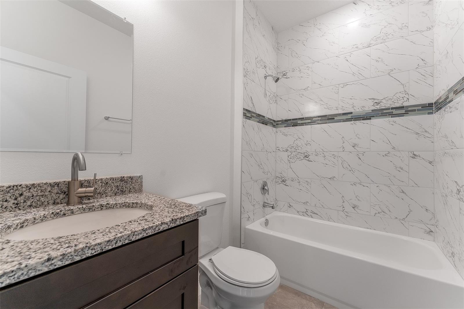 Listing photo id 24 for 3872 Baton Lane