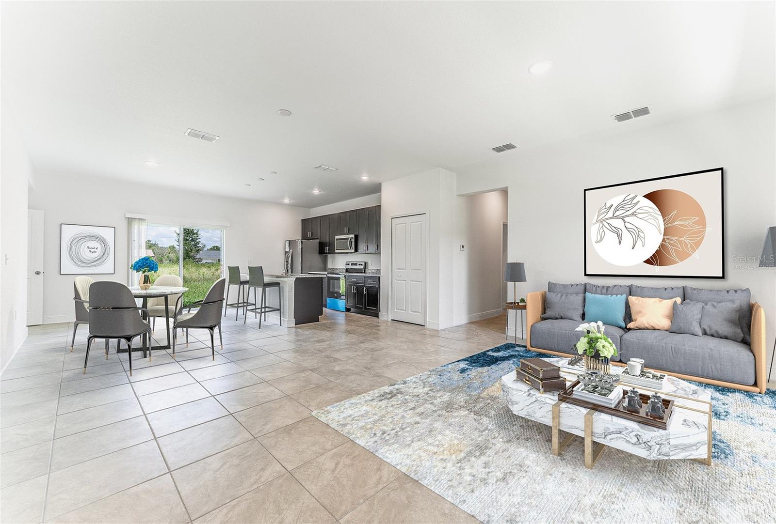 Listing photo id 4 for 3872 Baton Lane