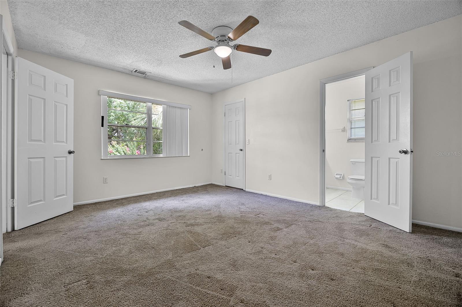 Image 14 of 17 For 96 Windtree Lane 203