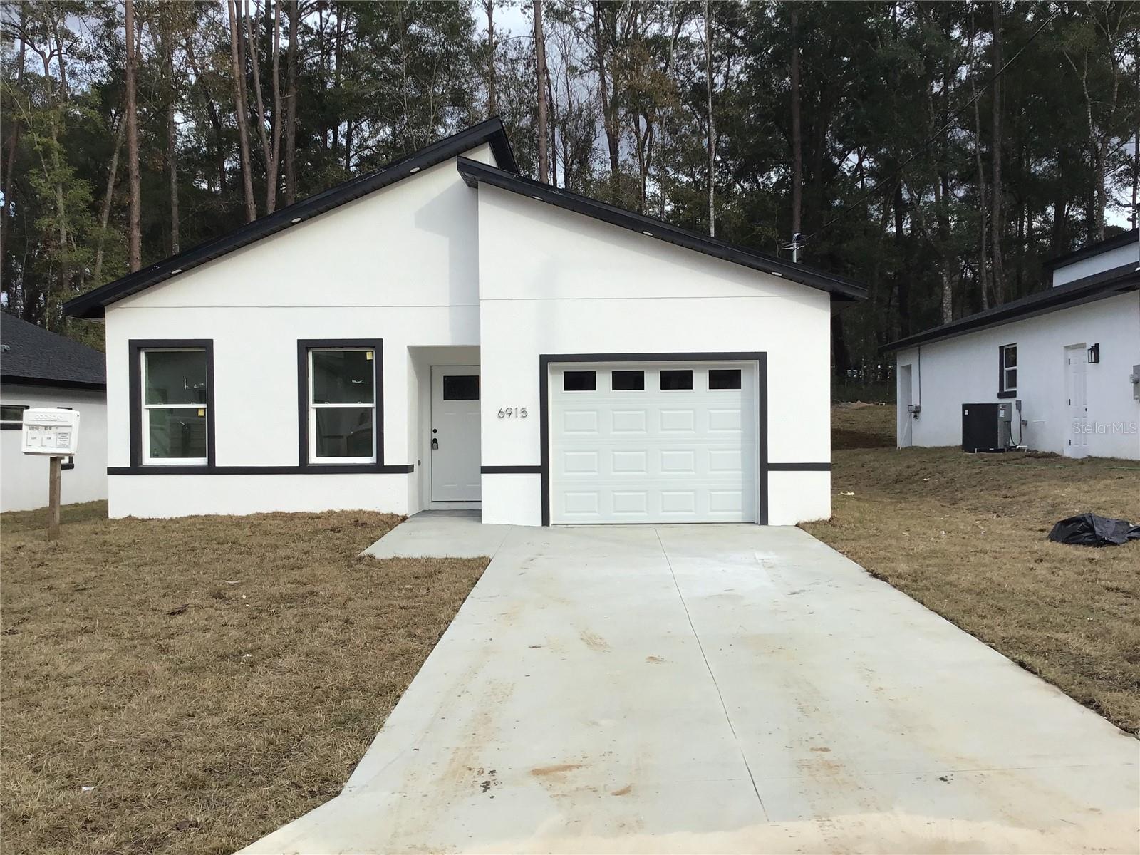 Image 4 of 27 For 6915 23 Avenue