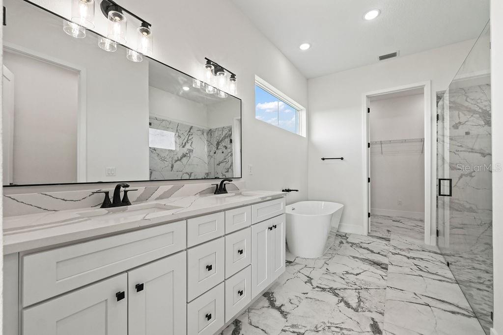 Image 58 of 74 For 336 Caladium Avenue