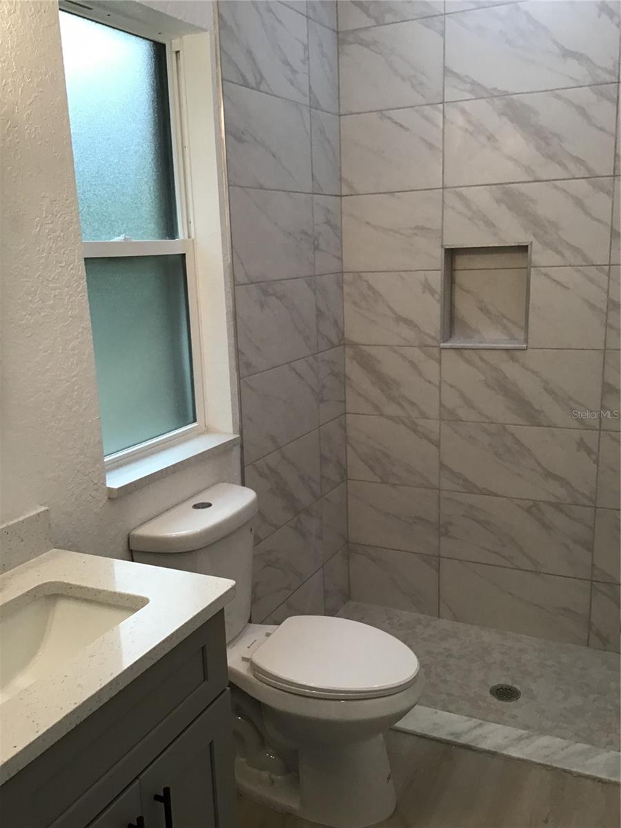 Image 22 of 26 For 6889 23 Avenue