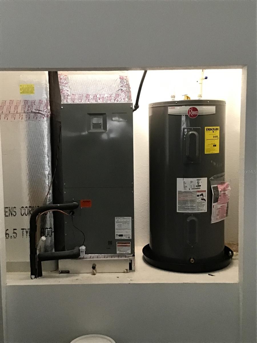 Image 29 of 29 For 6889 23 Avenue