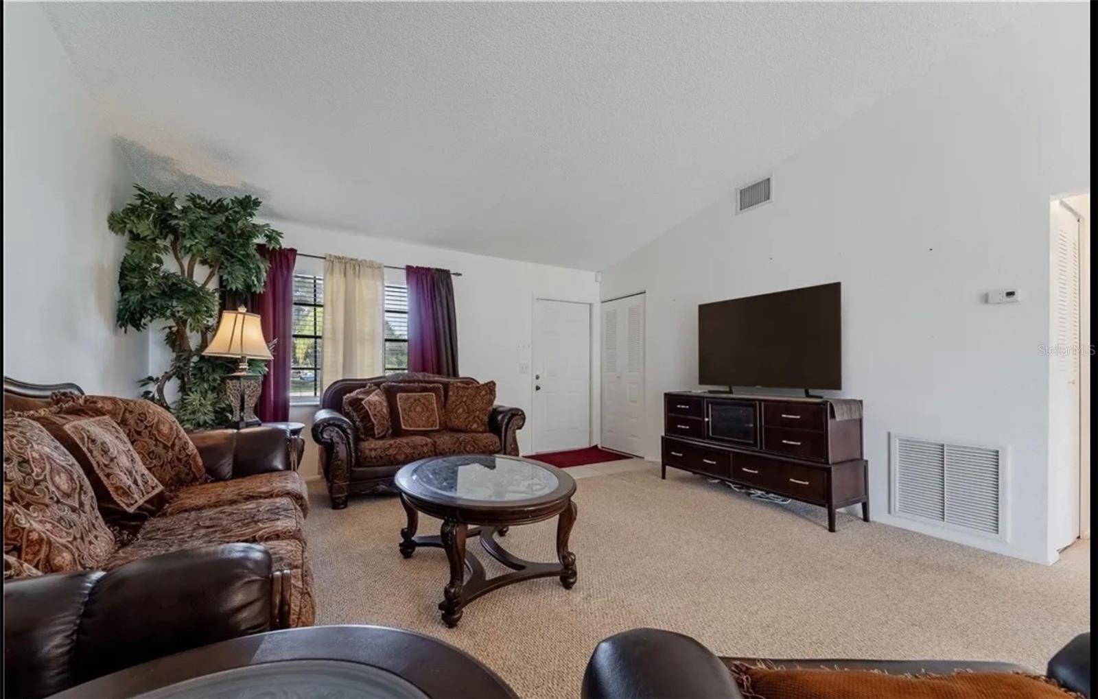 Image 2 of 14 For 4011 Sunflower Circle