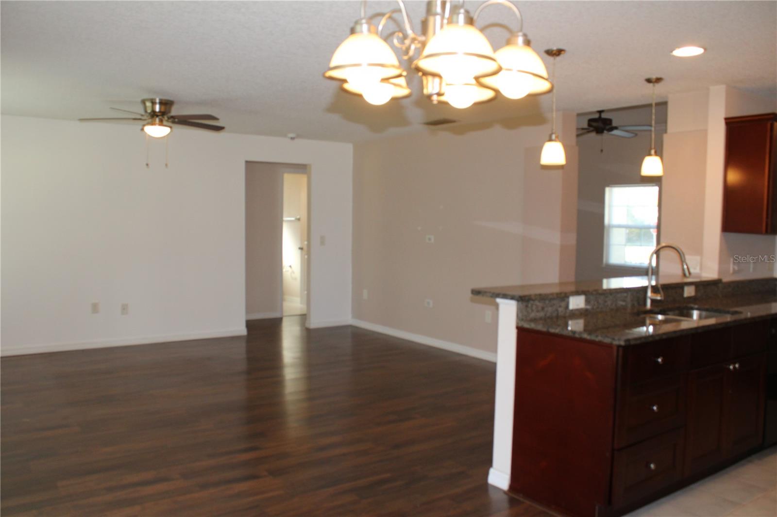 Image 10 of 37 For 1090 Parnell Court