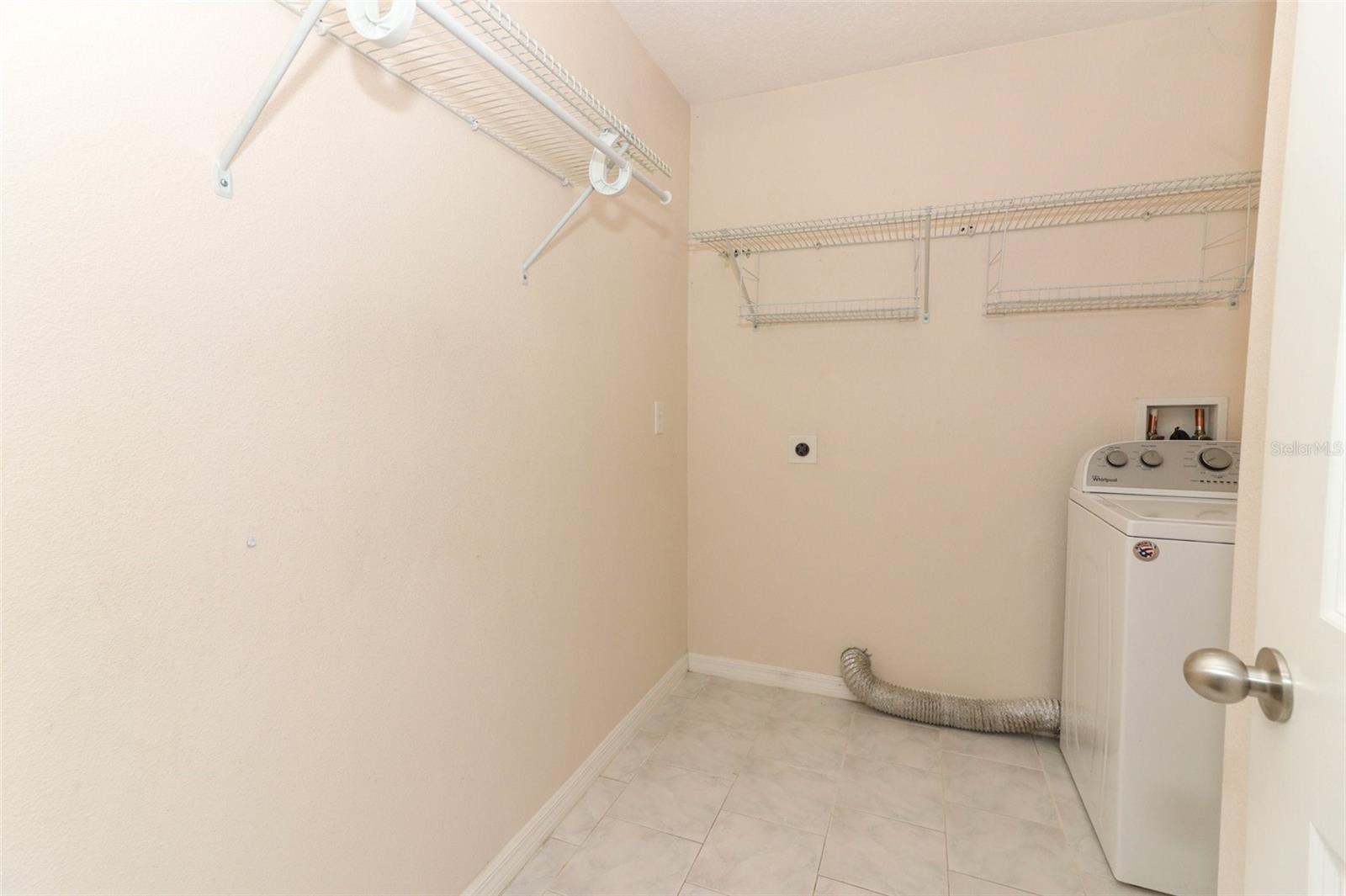 Image 30 of 37 For 1090 Parnell Court
