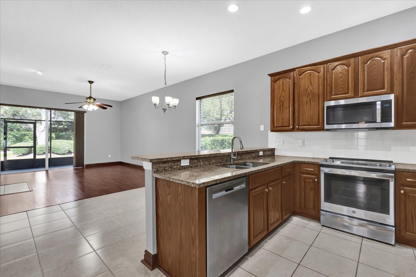 Image 11 of 35 For 1314 Chessington Circle