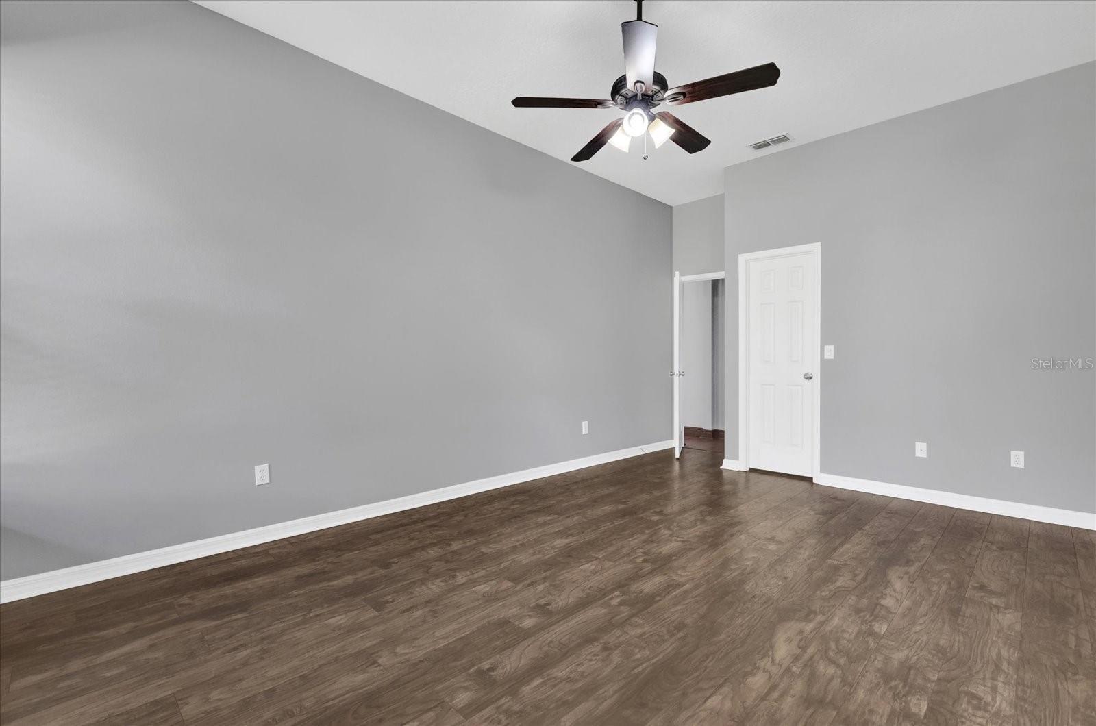 Image 22 of 35 For 1314 Chessington Circle