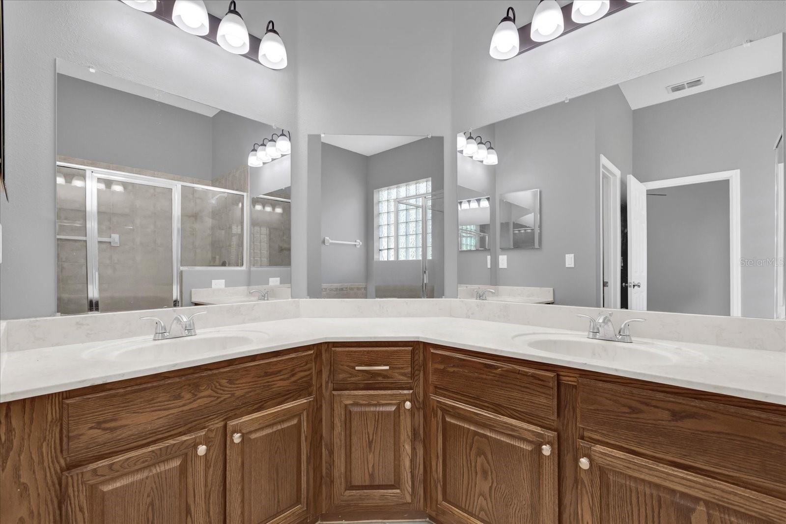 Image 24 of 35 For 1314 Chessington Circle