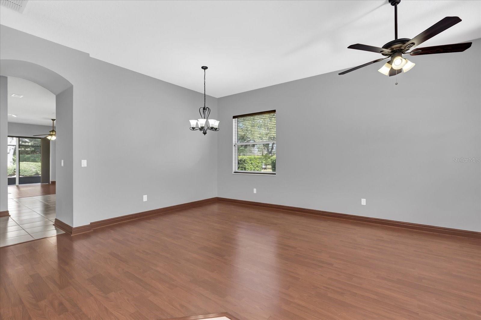 Image 7 of 35 For 1314 Chessington Circle