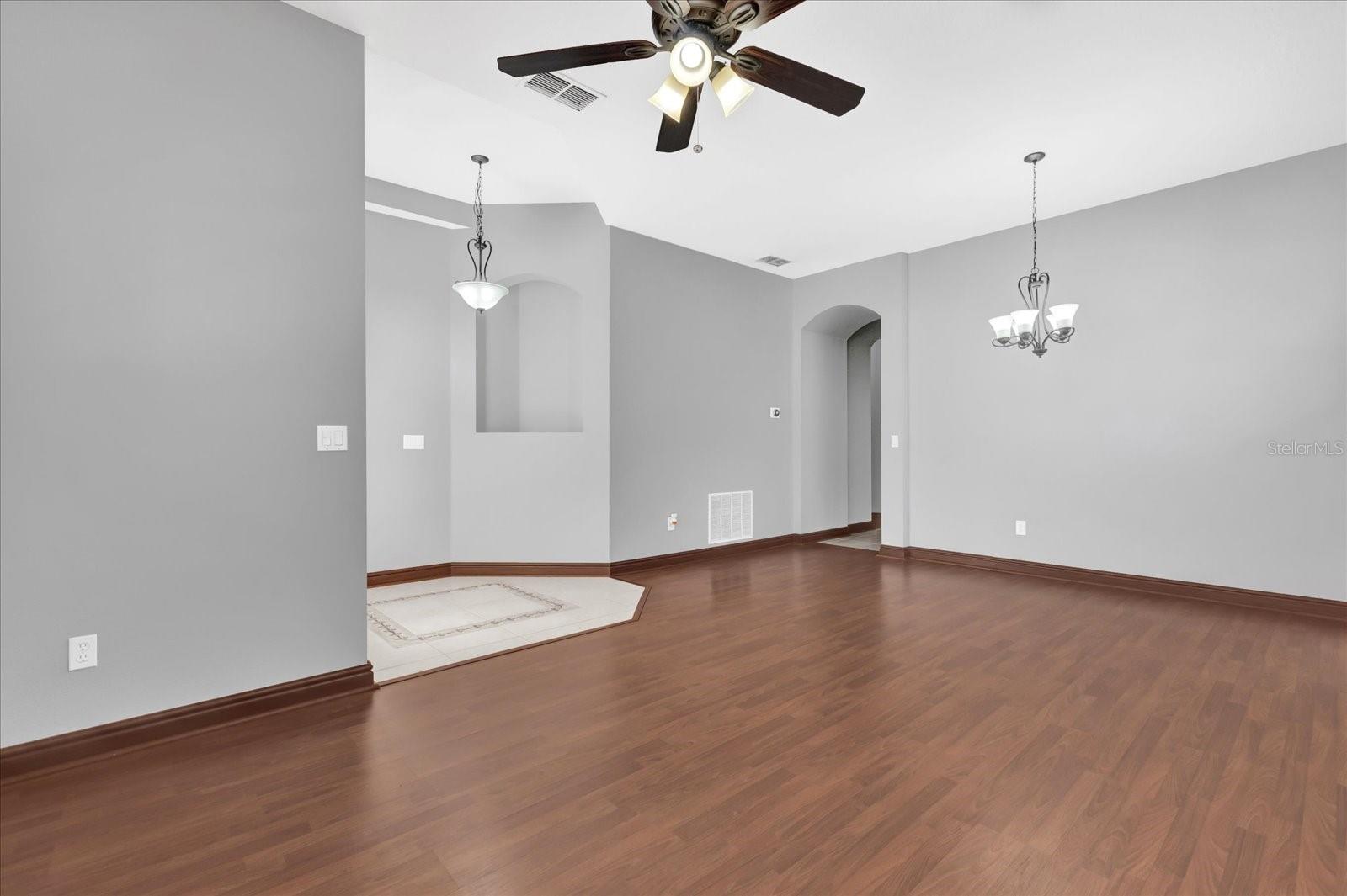 Image 9 of 35 For 1314 Chessington Circle