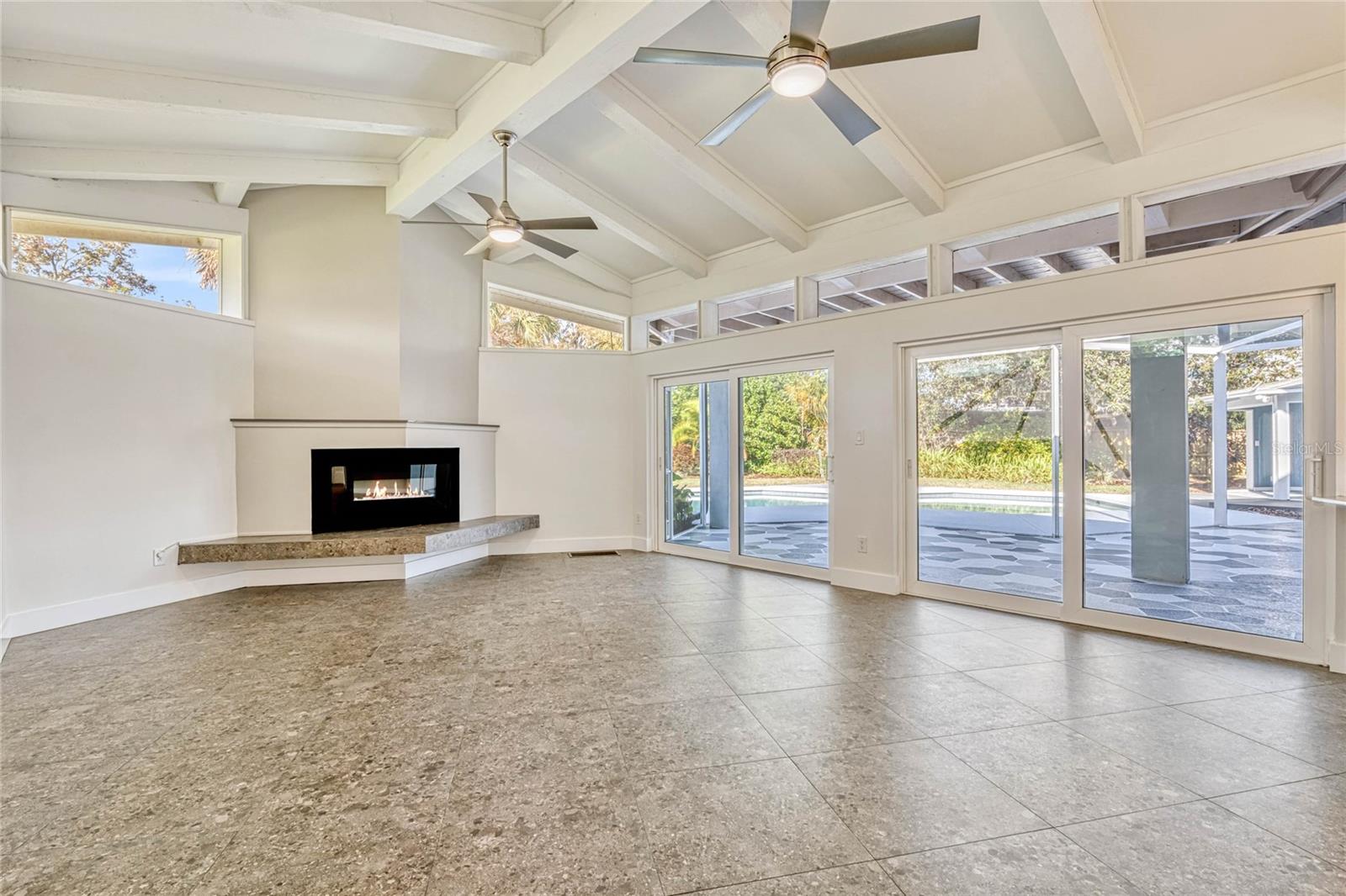 Image 12 of 59 For 8922 Bay Cove Court