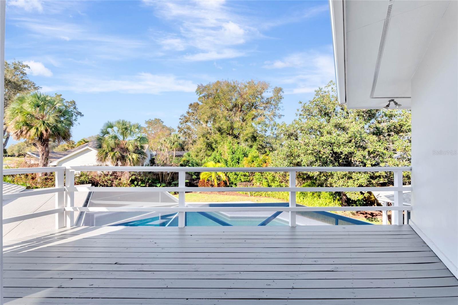 Image 33 of 59 For 8922 Bay Cove Court