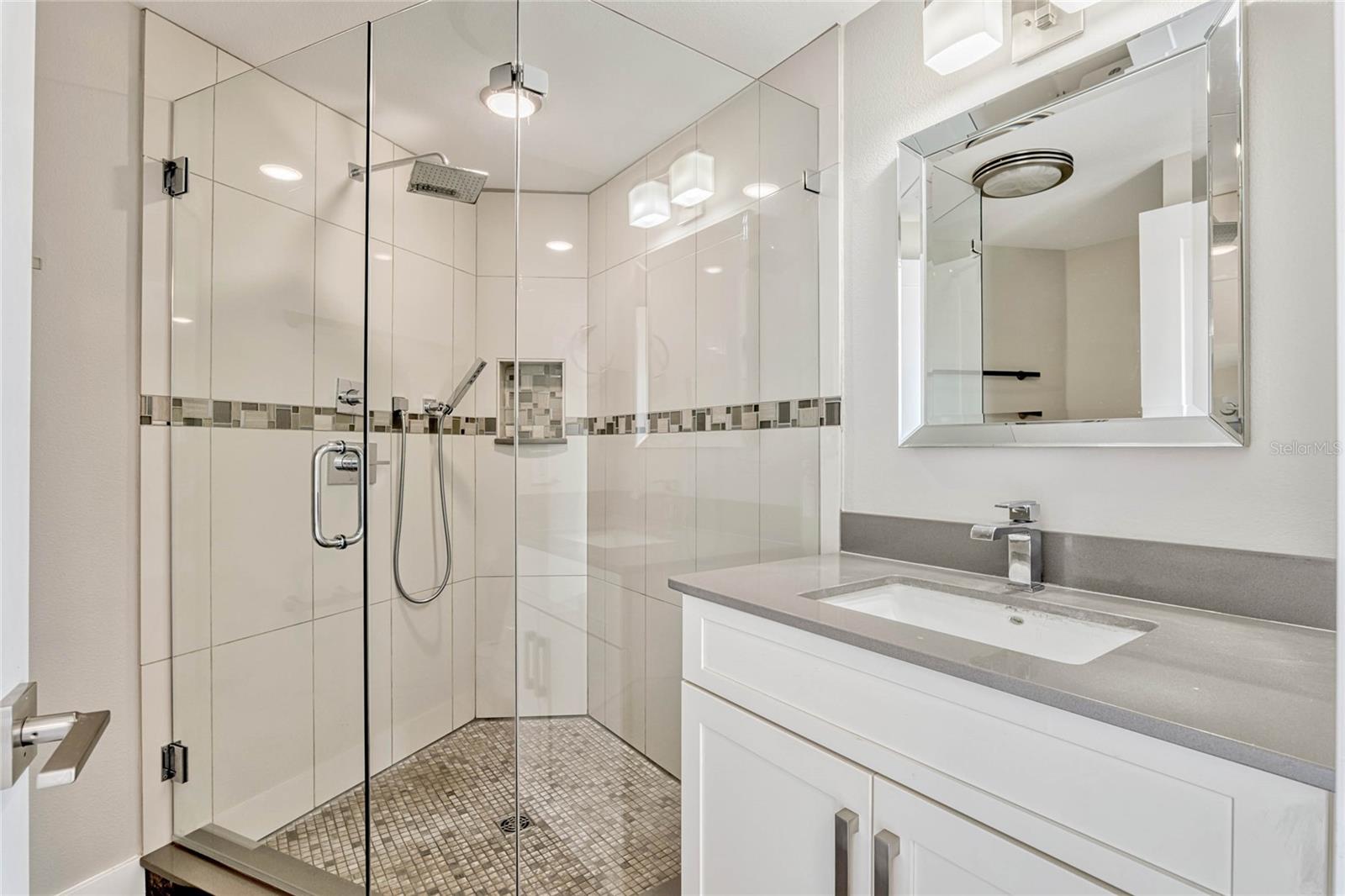Image 36 of 59 For 8922 Bay Cove Court