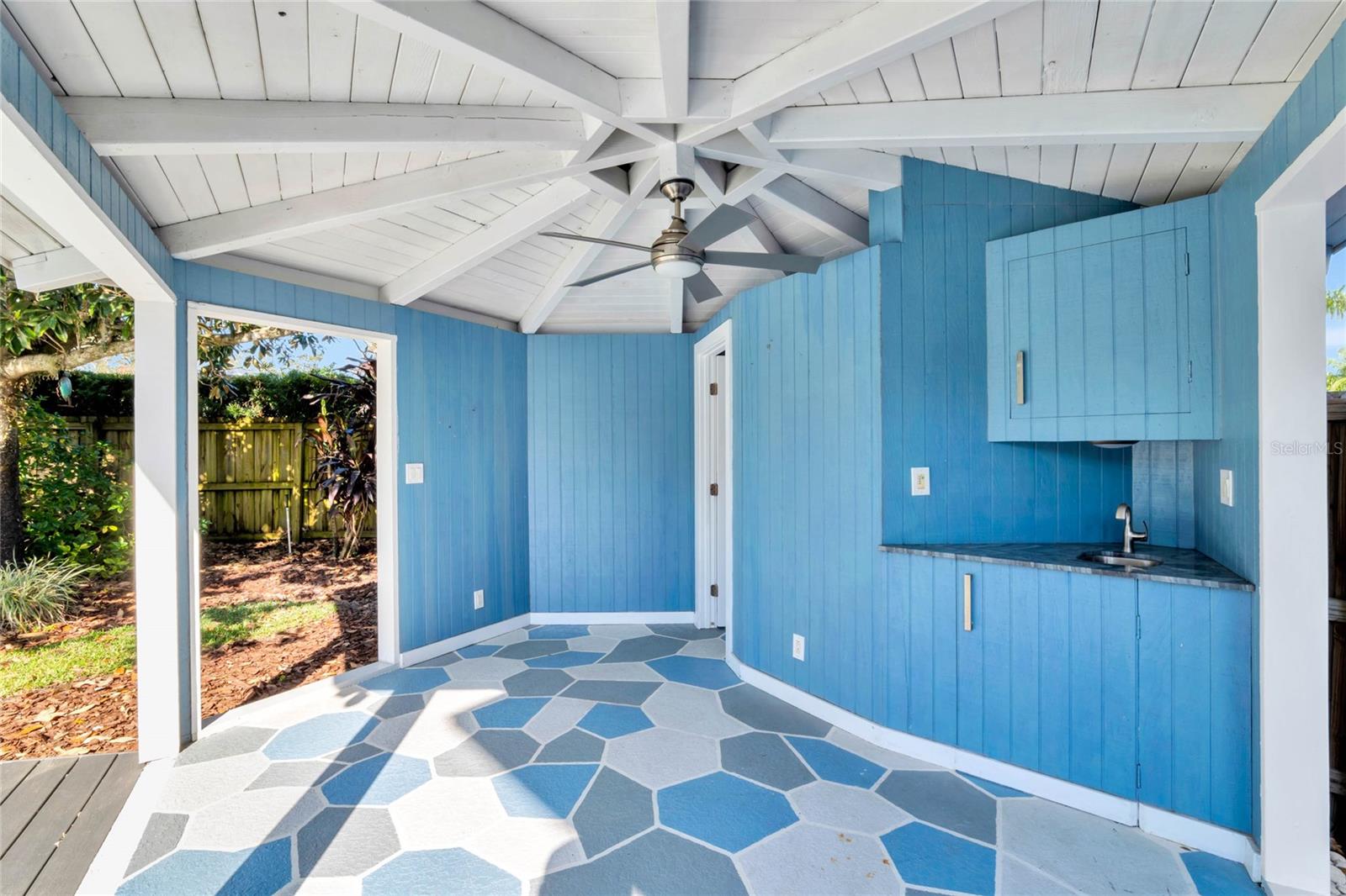 Image 42 of 59 For 8922 Bay Cove Court