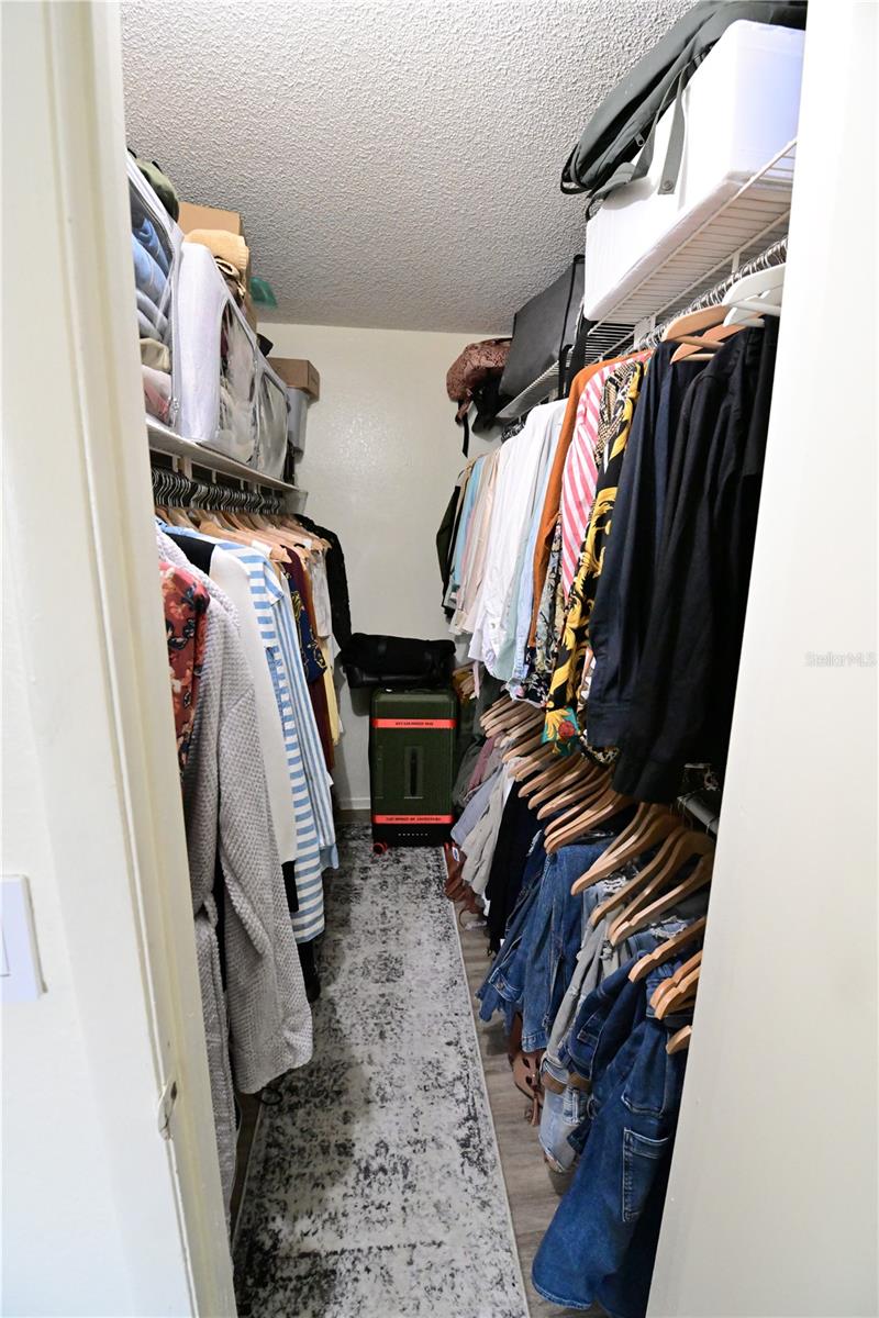 Image 17 of 25 For 974 Leeward Place 205