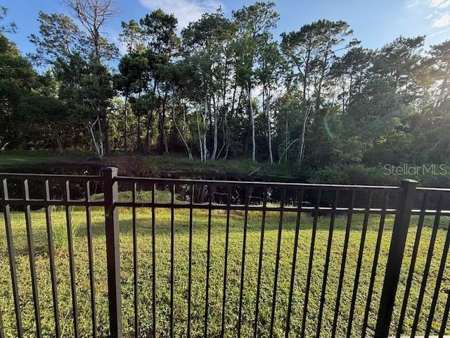 Image 32 of 40 For 322 Shadowbay Boulevard