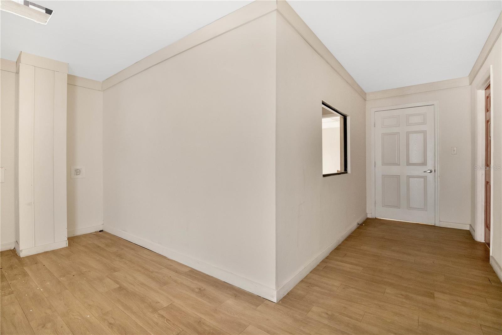 Image 37 of 53 For 6421 Pinecastle Boulevard 1
