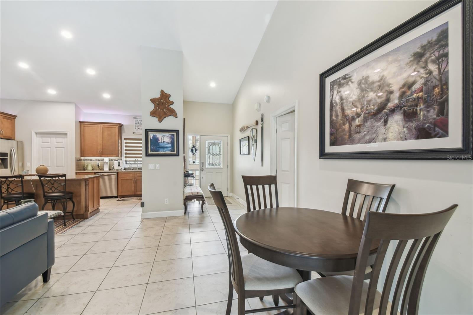 Listing photo id 3 for 3323 Wildwood Bay Court