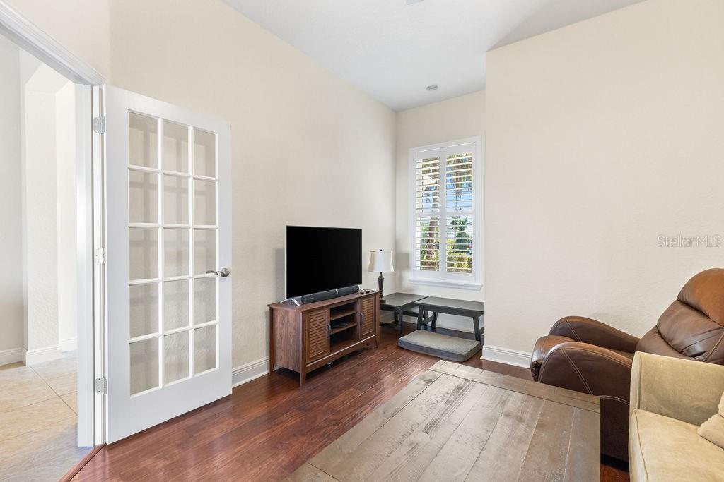 Image 18 of 33 For 10144 Lake Miona Way
