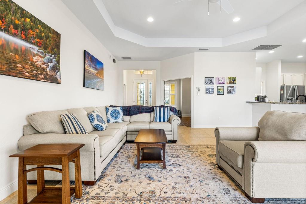 Image 4 of 33 For 10144 Lake Miona Way