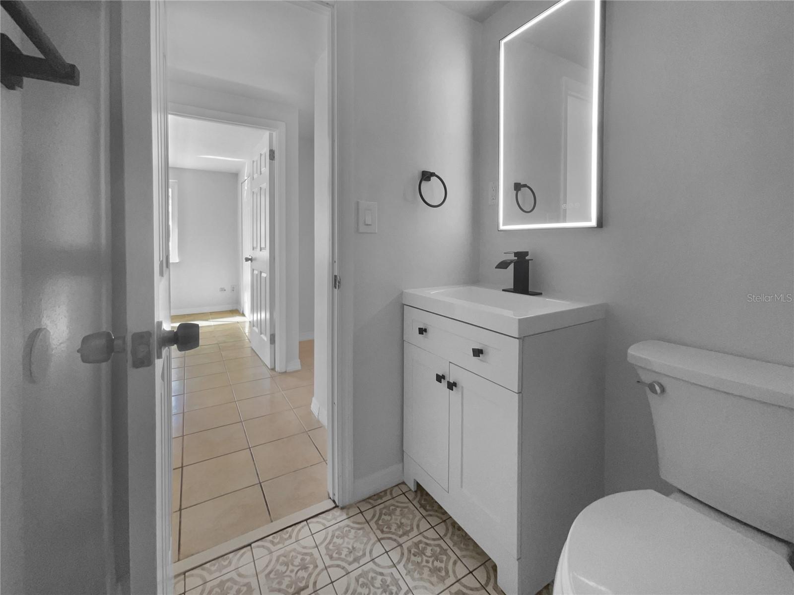 Image 11 of 19 For 913 27th Street E