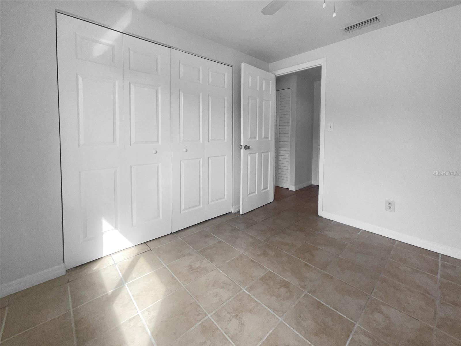 Image 13 of 19 For 913 27th Street E
